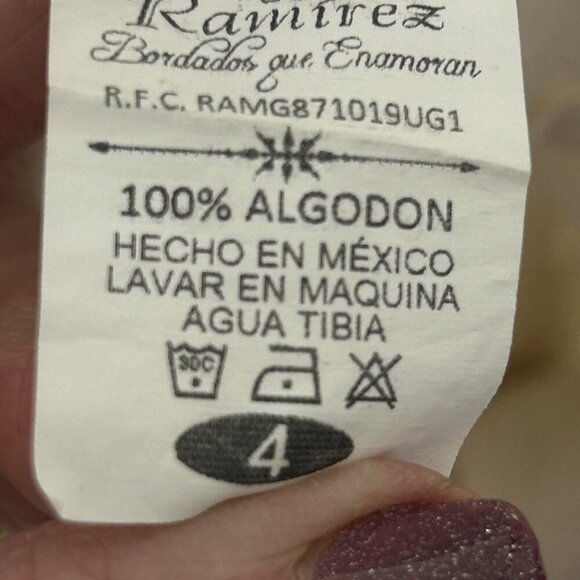 Gabriela Ramirez Vintage Girls Embroidered Ethnic Dress Size 4 - Picture 3 of 10